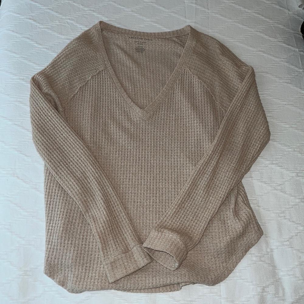 American Eagle Beige Sweater